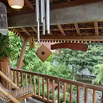 Ethnic Guesthouse In The Countryside