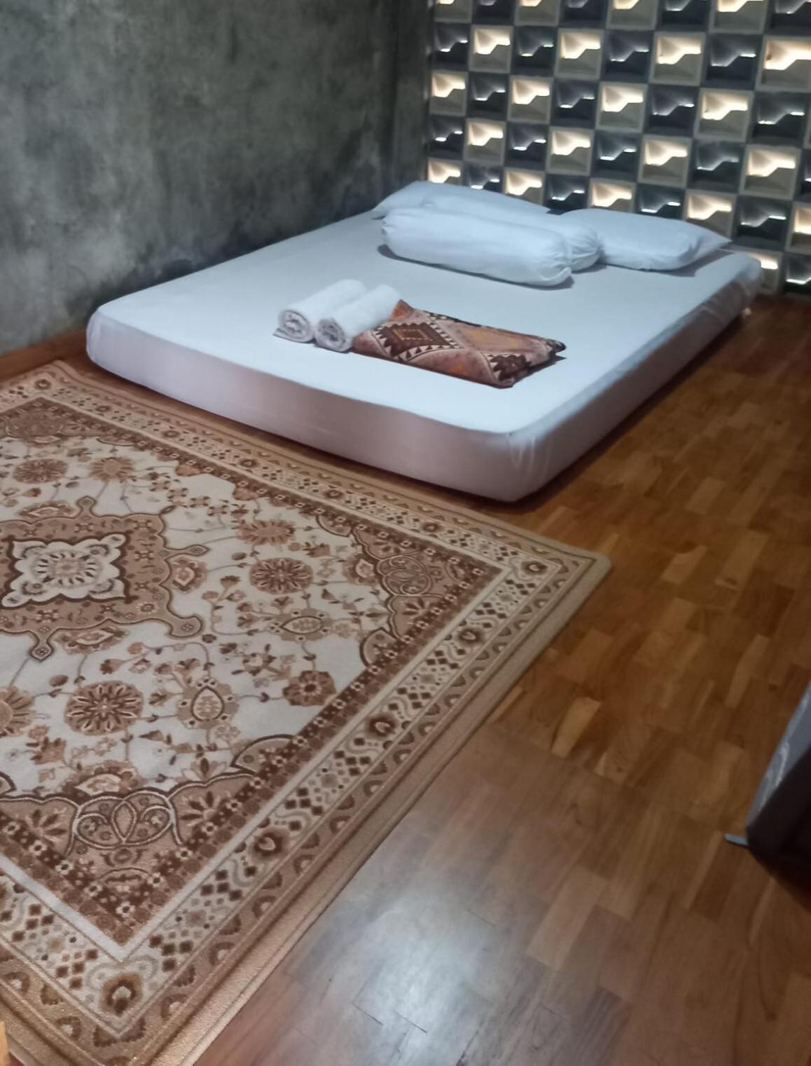 Ethnic In The Countryside Villa *